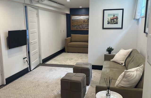 Charming 1BD 1,000sf Private Suite, 2 blocks from Pearl Street