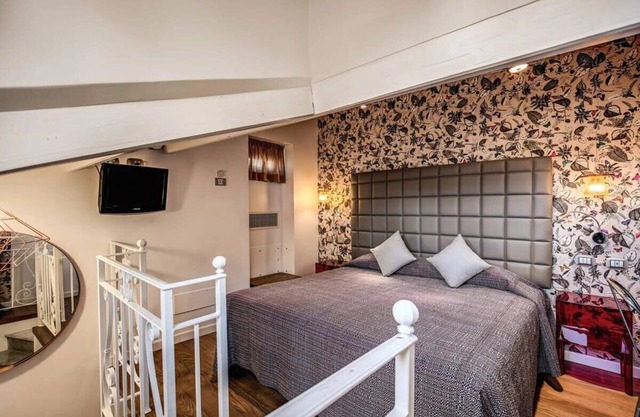 Charming 1BR Suite Close La Fontana di Trevi