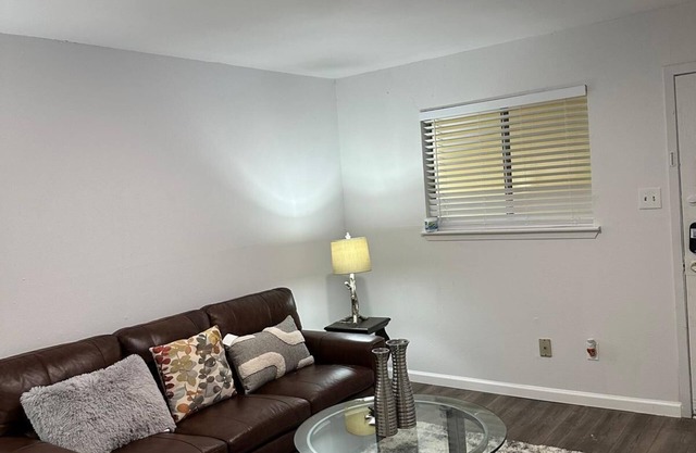 Charming 2-bedroom, 1-bath Space in amazing Killeen