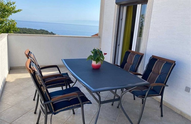 Charming 2-Bedroom apartment for 5