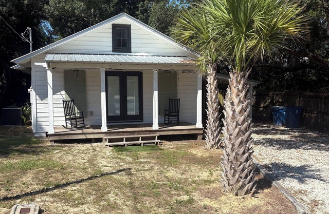 Charming 2-bedroom house in fabulous Orange Beach