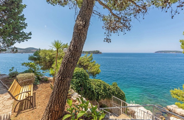 Charming 2-bedroom villa in fabulous Lozica with WiFi, AC