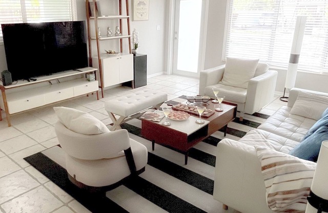 Charming 2B Villa with Pool 5m Beach DTFTL