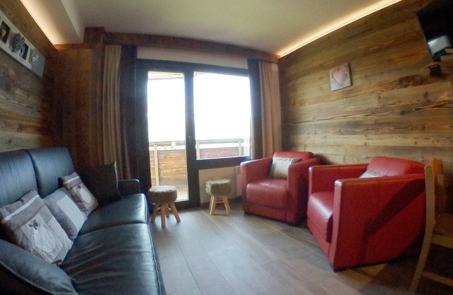 Charming 2BR Cabin for 6 with Wifi in Avoriaz, ski-in/ski-out