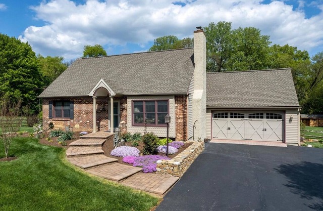 Charming 3-bedroom house in lovely Kennett Square with AC, WiFi