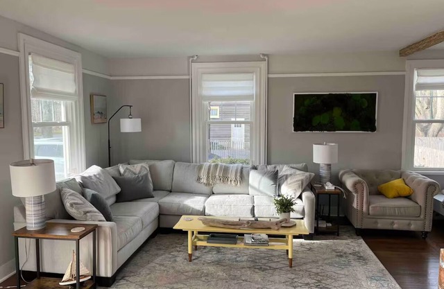Charming 3-bedroom cottage in fabulous Greenport