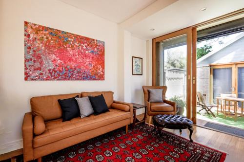 Charming 3-Bedroom Terrace in the Heart of Glebe