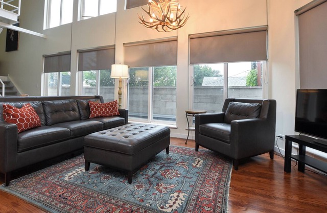 Charming 3-BR House in Logan Sq