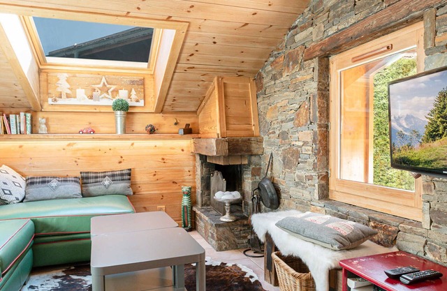 Charming 3-Star Duplex with Garden Terrace in Chamonix - Sleeps 4