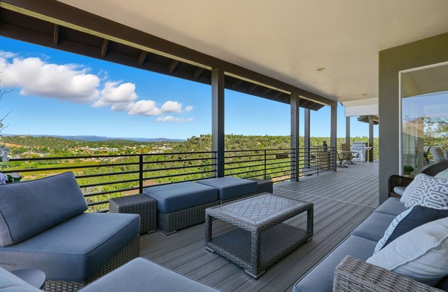 Charming 4-bedroom house in tranquil Payson with City lights & Rim Country Views