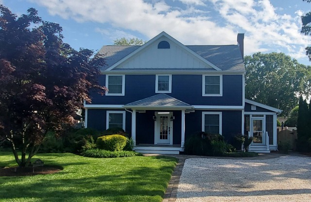 Charming 5BR home with private pool, minutes to the beach and Rehoboth Ave.