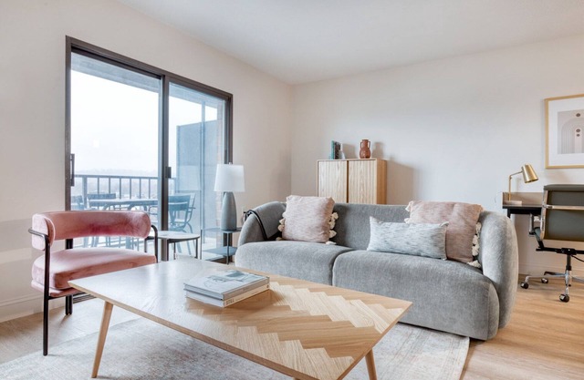 Charming Allston 2BR, nr Boston U & Green Line, by Blueground