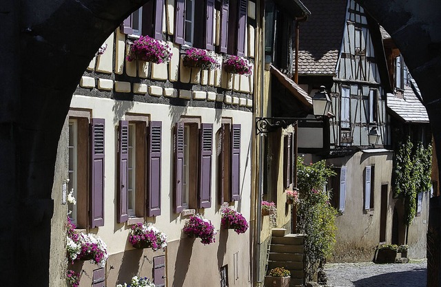 Charming Alsatian Cottage – 18th Century, 3 Bedrooms, Historic Village, Near Vineyards, Parking Included