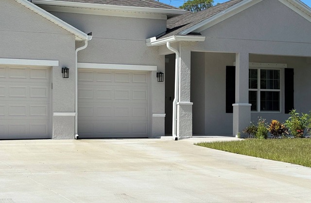 Charming and cozy 3-bedroom house with WiFi, AC in serene Port Charlotte