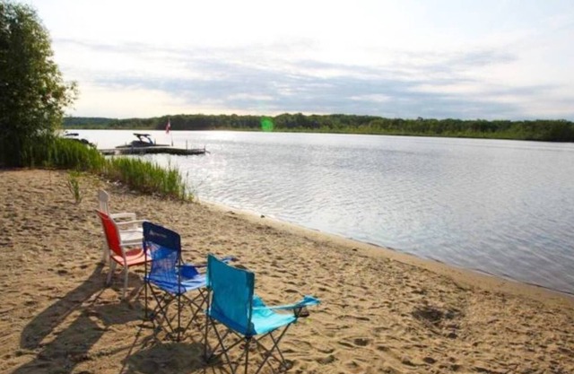 Charming Apartment - Lake Access & Minutes to Saratoga Racetrack and Downtown