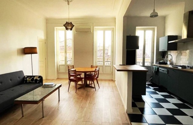 Charming apartment /4P/2 BR /heart of Marseille