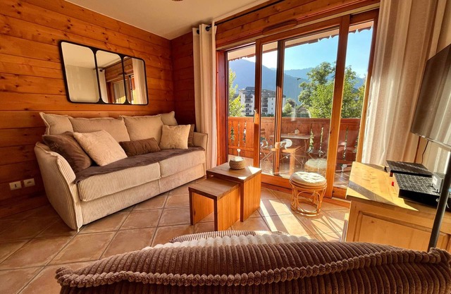 Charming Apartment in Samoëns Center with Balcony and Mountain Decor