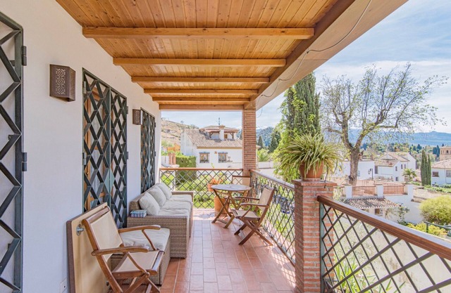 Charming apartment with terrace in Albaicín, Granada, perfect for 2 people