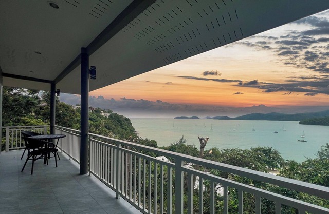 Charming bungalow with WiFi and AC in serene Ao Yon Bay , Cape Panwa Phuket