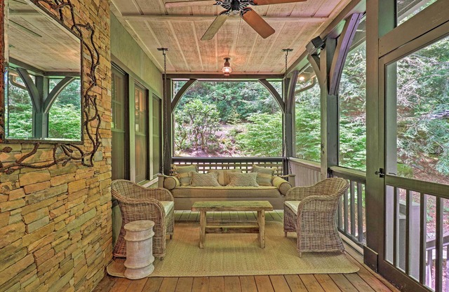 Charming Cashiers Cottage w/Screened Porch!