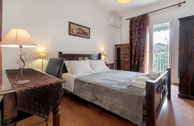 Charming Central Corfu Apartment in Old Town