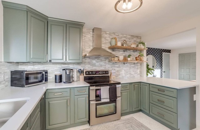 Charming Central Denver Bungalow | HOT TUB