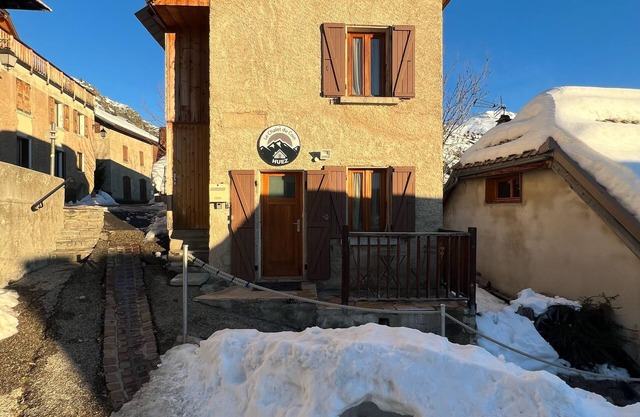 Charming chalet Alpe d'Huez, 5 people with all comfort