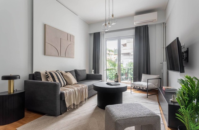 Charming & Comfy 2BD Apartment in Acropolis Area