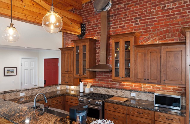 Charming condo on Main Street in Waynesville