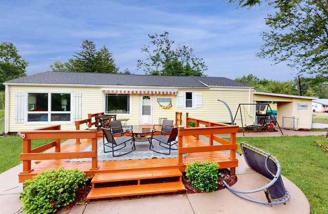 Charming cottage with a private dock and serene water views