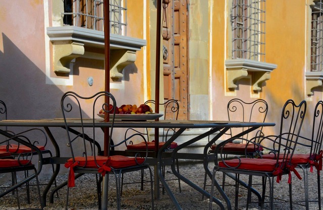 Charming country Tuscany Villa close to Florence