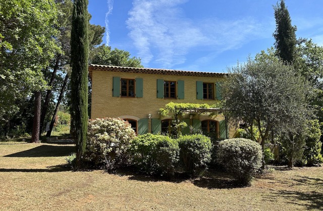 Charming country house, 4 bedrooms, 9 people with private pool