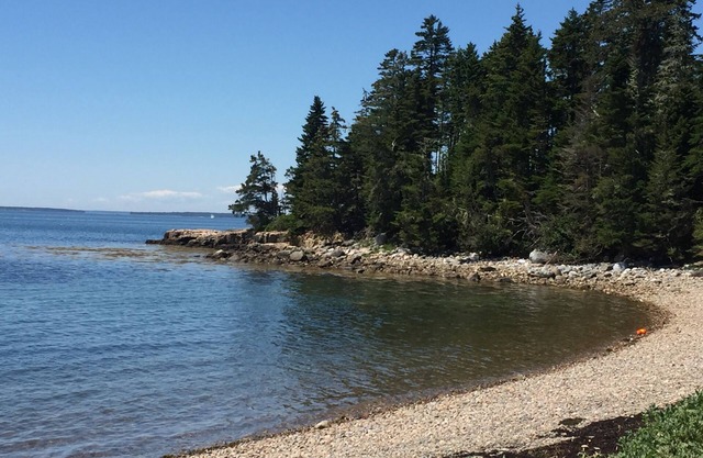 Charming, Cozy and Tranquil with Ocean View and Access Near Acadia Nat'l Park