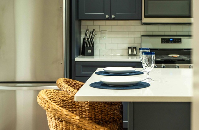 Charming Downtown Lake Geneva Getaway!