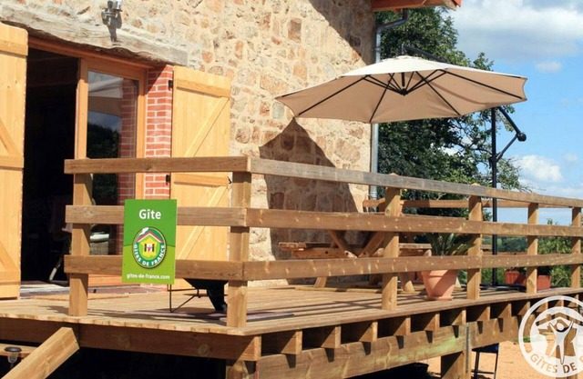 Charming Eco-lodge, near Lyon and St-Etienne