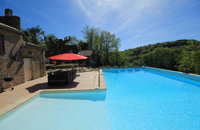 Charming stone house with private pool in the heart of the Périgord Noir