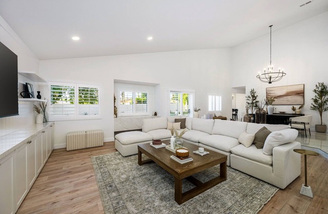 Charming fully remodeled 4-bedroom house with fitness room, pool and spa.