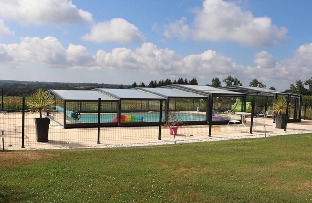 Charming gite, swimming pool HEATED FROM MAY/15 SEPTEMBER