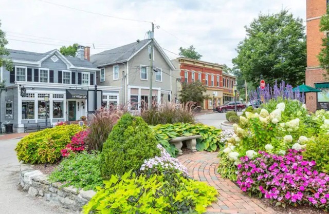Charming Glen Gables Suite