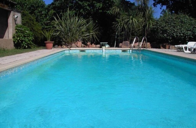 CHARMING HOUSE WITH PRIVATE POOL