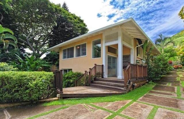 Charming Hale Mokolea in Lanikai 2BR 2BA Full Kitchen