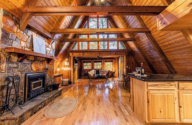 Charming Hideaway in the Scenic Nantahala Mtns