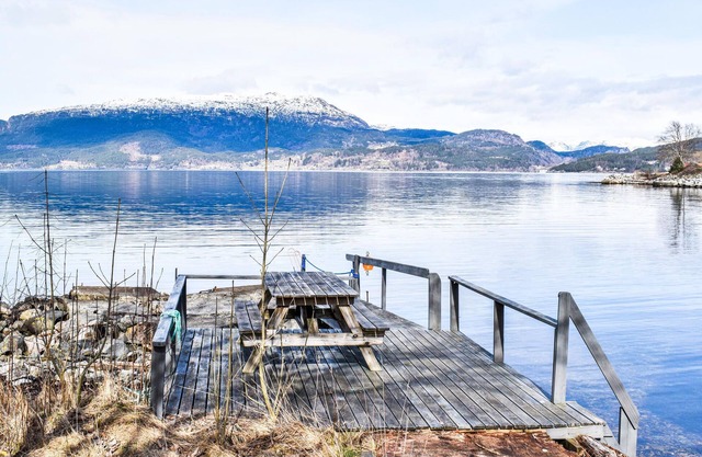 Charming historic house in the idyll of Hardangerfjord.