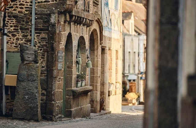 Charming house in the heart of the village