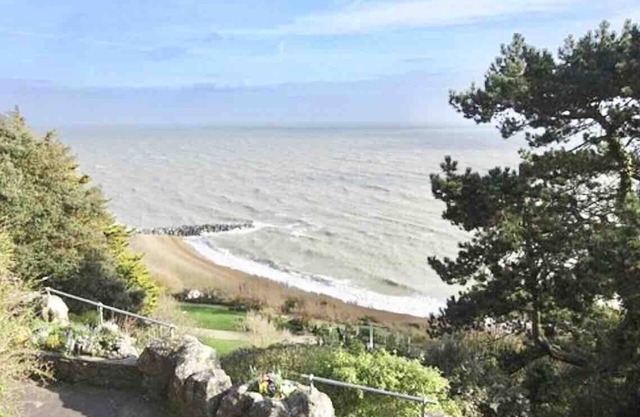 Charming home in Folkestone for short & long stays