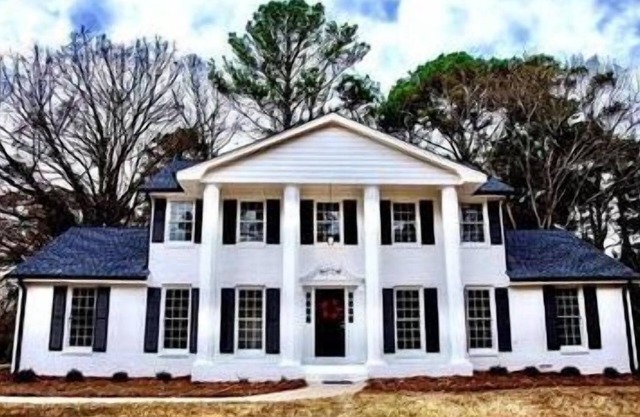 Charming Home Near StoneMountain Park w/Playroom & Hot Tub
