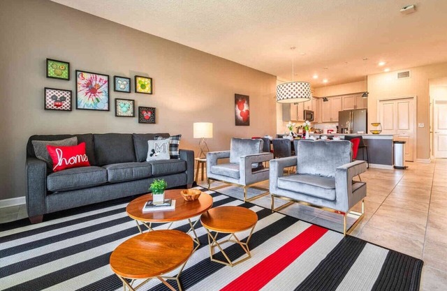 Charming home with Mickey themed decorated bedroom near Disney