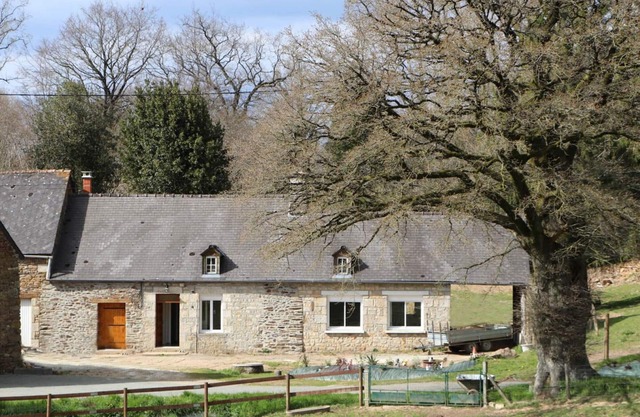 Charming house with garden, near Bagnoles de l'Orne