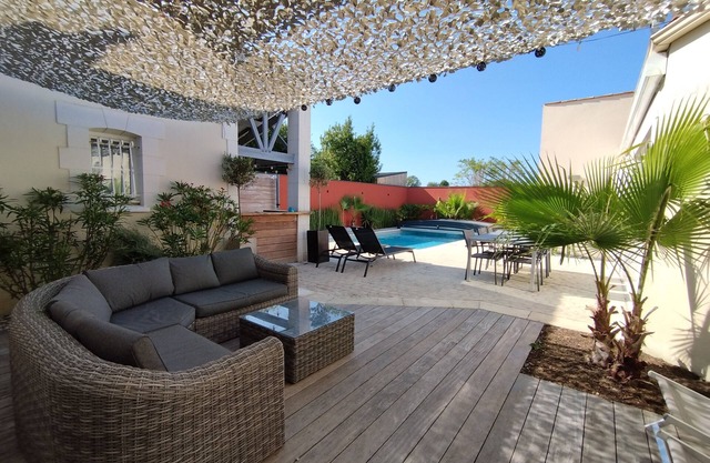 Charming house, private pool, 6 people, 5km La Rochelle Ile de Re