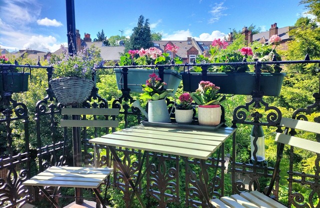 Charming London with balcony
